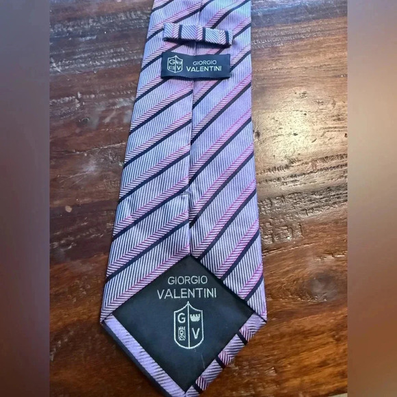 Giorgio Valentini 100% Silk Pink and Purple Striped Silk Tie - Picture 2 of 4